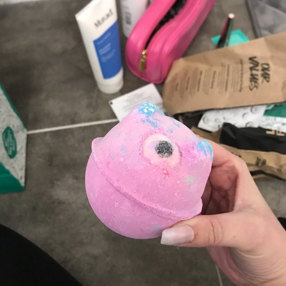 Various bath bombs from LUSH - Picture 4 of 8